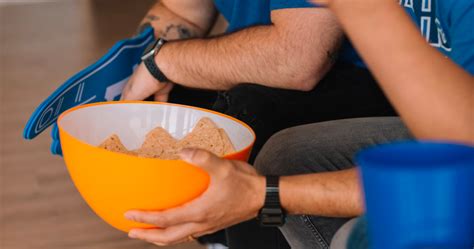 Dream Job Alert: Betway are now hiring a Super Bowl Snack Tester.